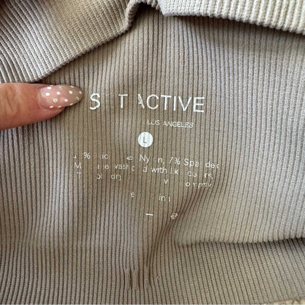 SET Active Ribbed Sports Bra - Picture 8 of 8